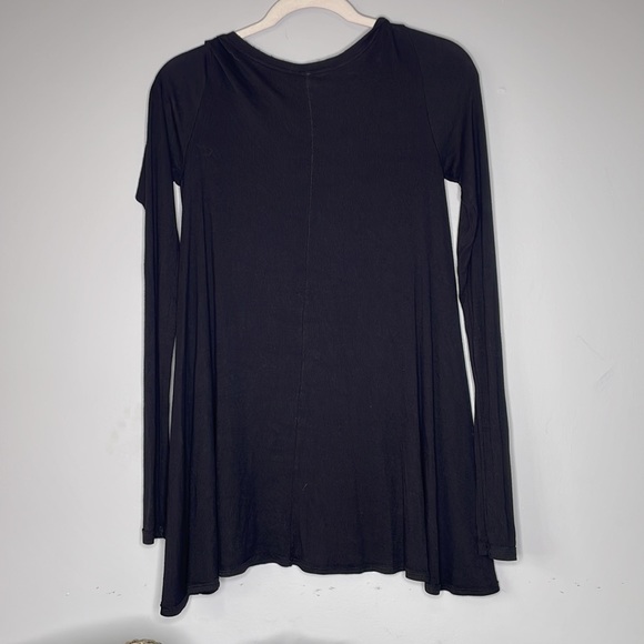 Free People Long Sleeve Scoop Neck Top - Picture 4 of 4